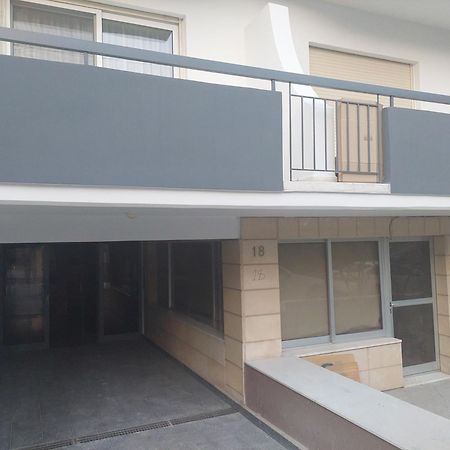 Sun Tower 101 Apartment Limassol Bagian luar foto