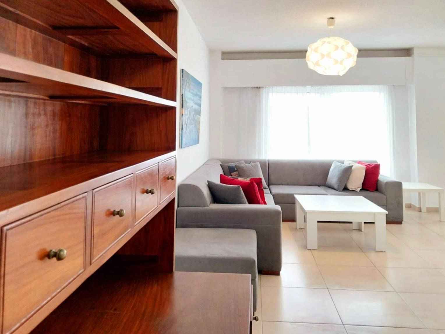 Sun Tower 101 Apartment Limassol Bagian luar foto