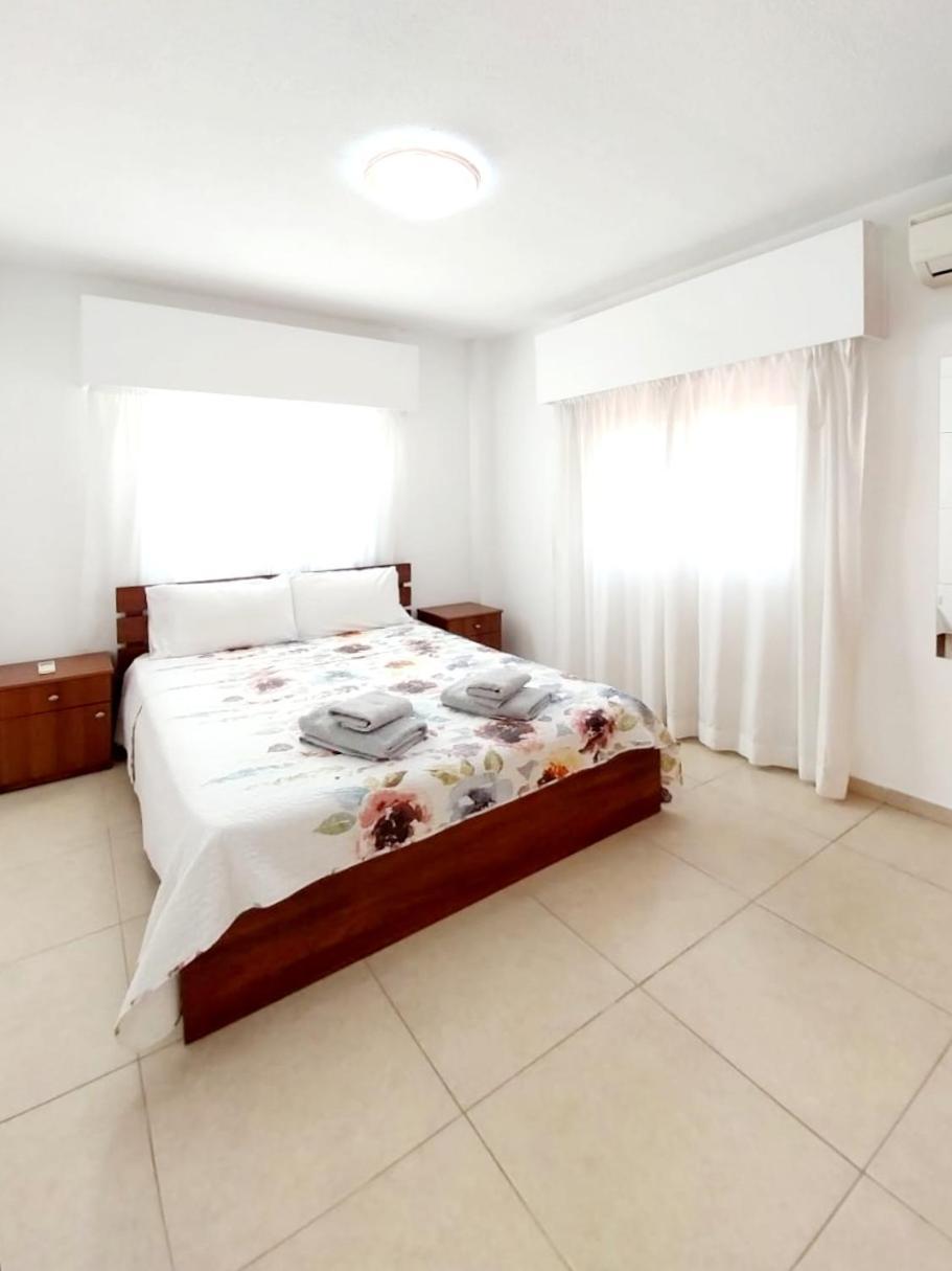 Sun Tower 101 Apartment Limassol Bagian luar foto