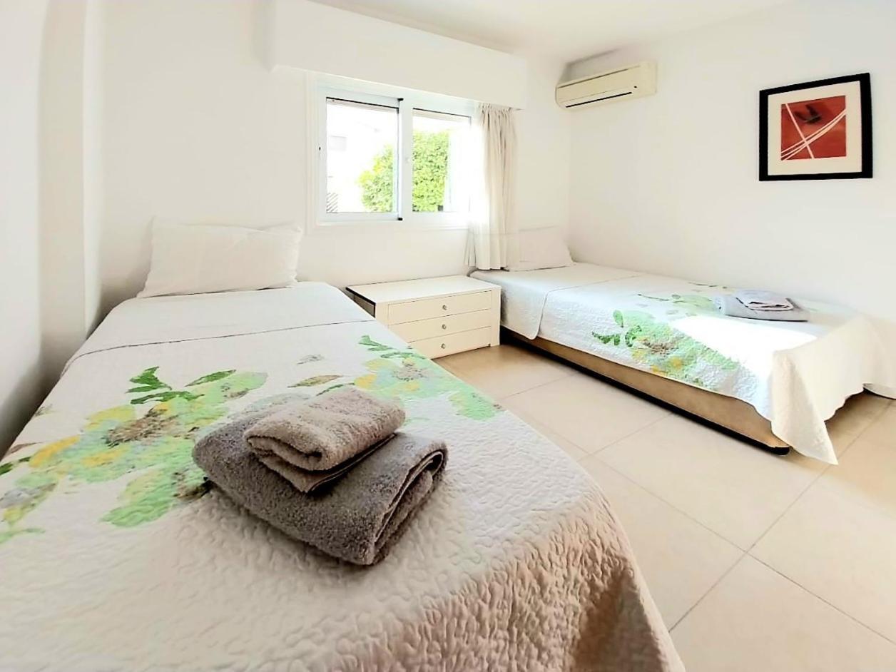Sun Tower 101 Apartment Limassol Bagian luar foto